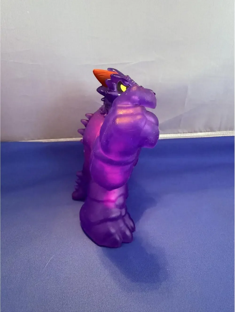 Heroes of Goo Jit Zu Purple Dino by Bandai X-ray Shredz Spinosaurus Toy
